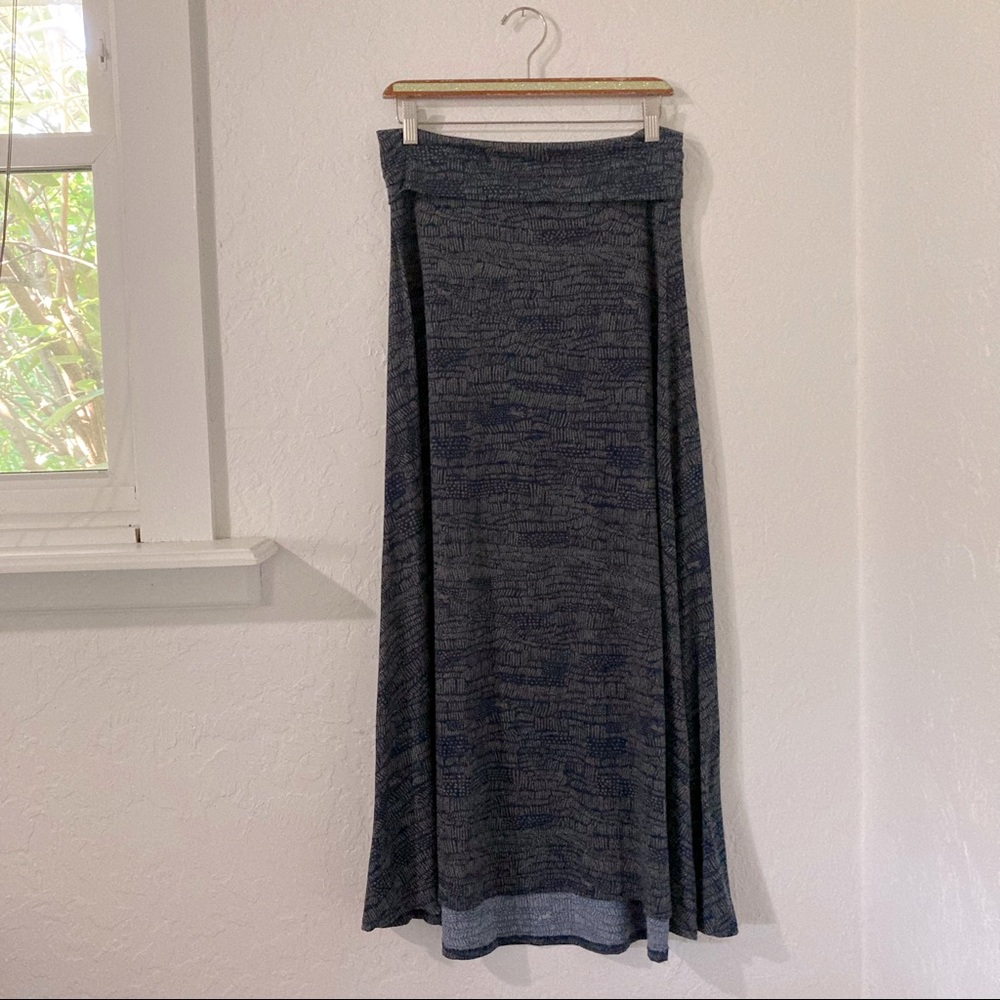 🐃EUC- Lularoe Unicorn Maxi (size small)